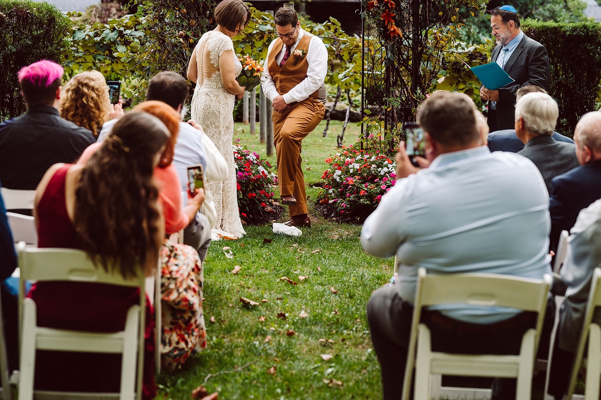 stepping on the glass wedding Jewish crossing vineyards