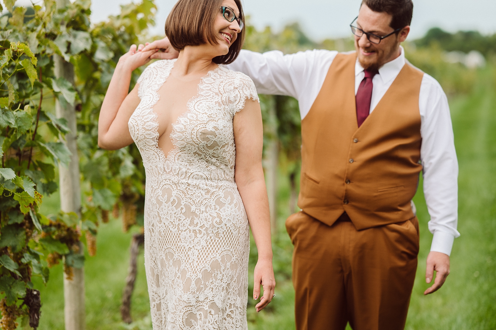 bride and groom at crossing vineyards and winery