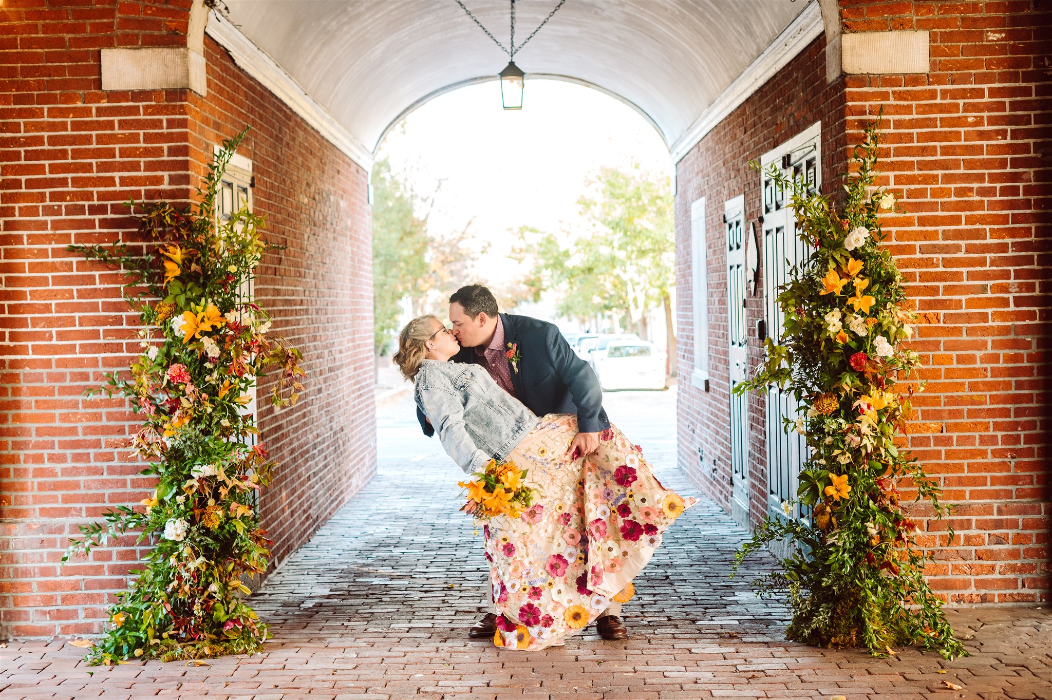 couple microwedding headhouse square